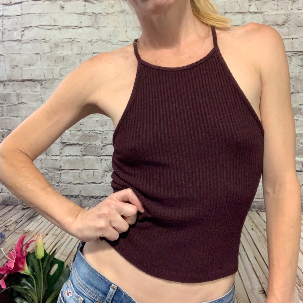 ‼️Brandy Melville Ribbed Cropped tank ‼️ - Picture 3 of 8